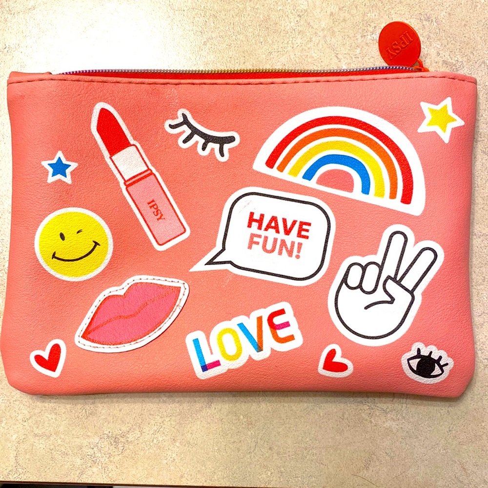 **Limited Edition** Ipsy Makeup Bag. Amazing condition!!